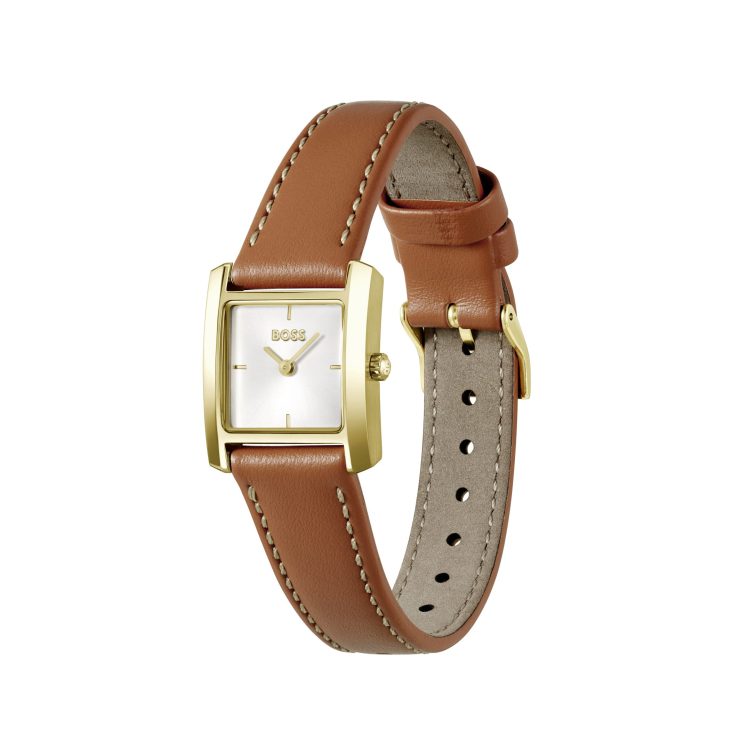 Analog-Armbanduhr von BOSS mit einem rechteckigen Gehäuse in Goldoptik, silbernem Zifferblatt mit goldfarbenen Zeigern und Stundenmarkierungen sowie einem braunen Lederarmband mit Kontrastnähten, dargestellt in einer schrägen Seitenansicht.