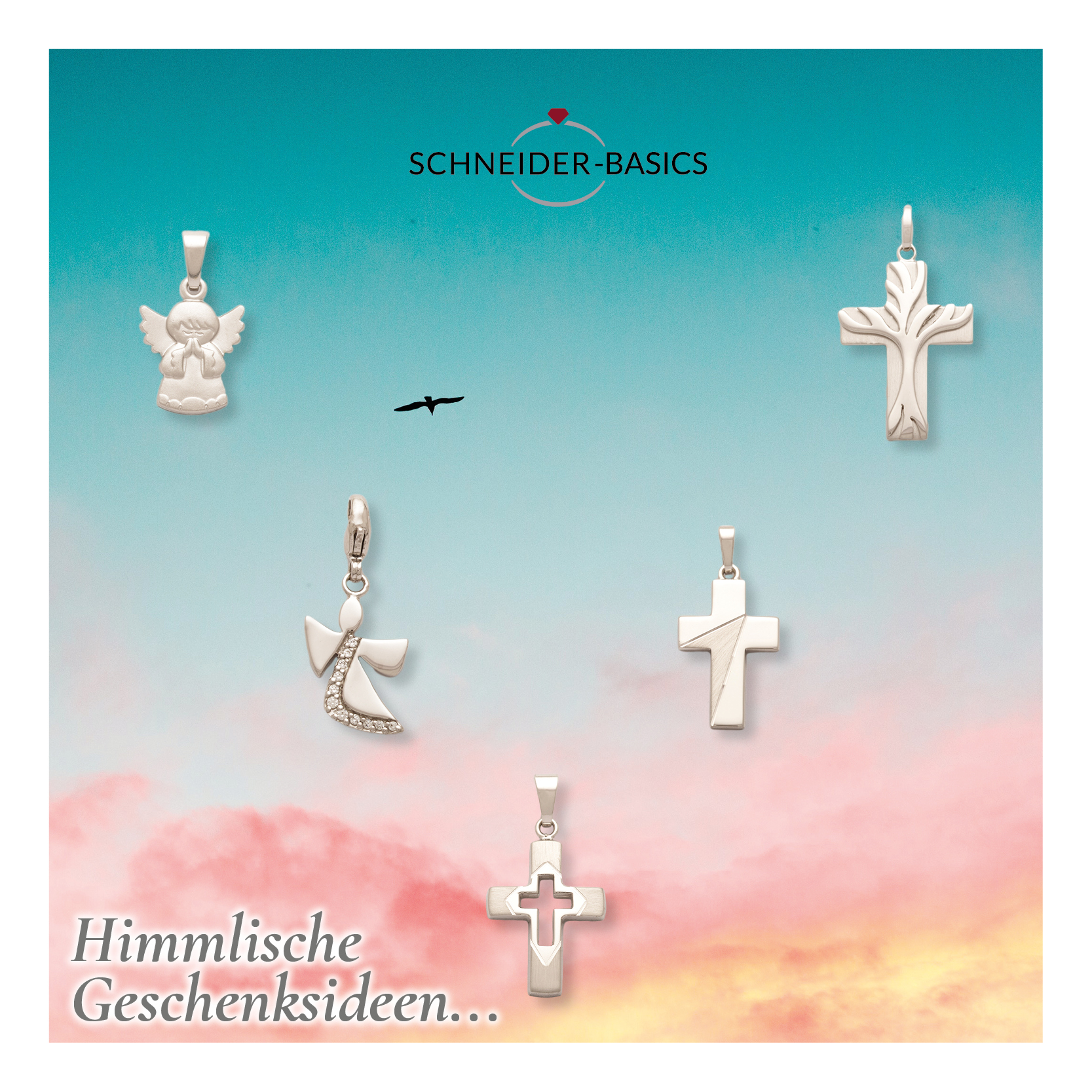Fünf silberne Anhänger in Form von Engeln und Kreuzen vor Himmelshintergrund mit Schriftzug 'SCHNEIDER-BASICS' und 'Himmlische Geschenkideen'